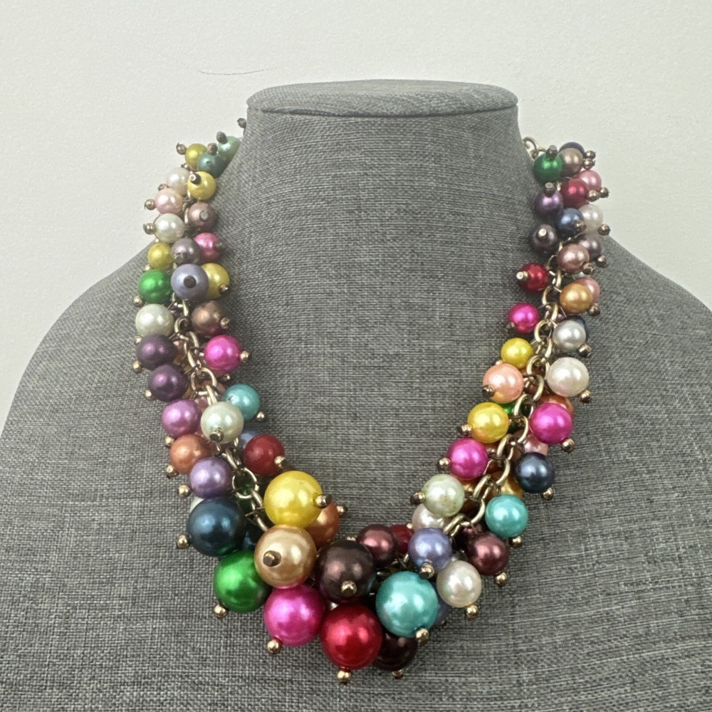 Chunky rainbow Statement necklace Faux pearls 19"